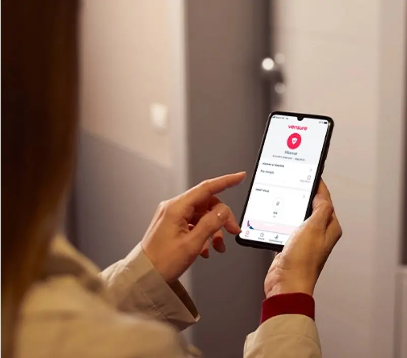 App Verisure usada en domicilio de Aldaia para armar la alarma y revisar el estado
